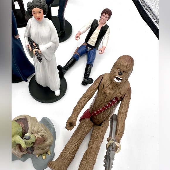 Lot of 20 Star Wars Cake Toppers Figures 4” Disney Store - Picture 10 of 10